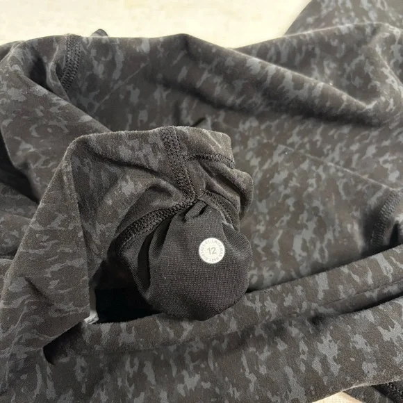 SOLD!Lululemon Align High-Rise 25" leggings leopard camo coal multi pattern - 12 - Picture 7 of 7